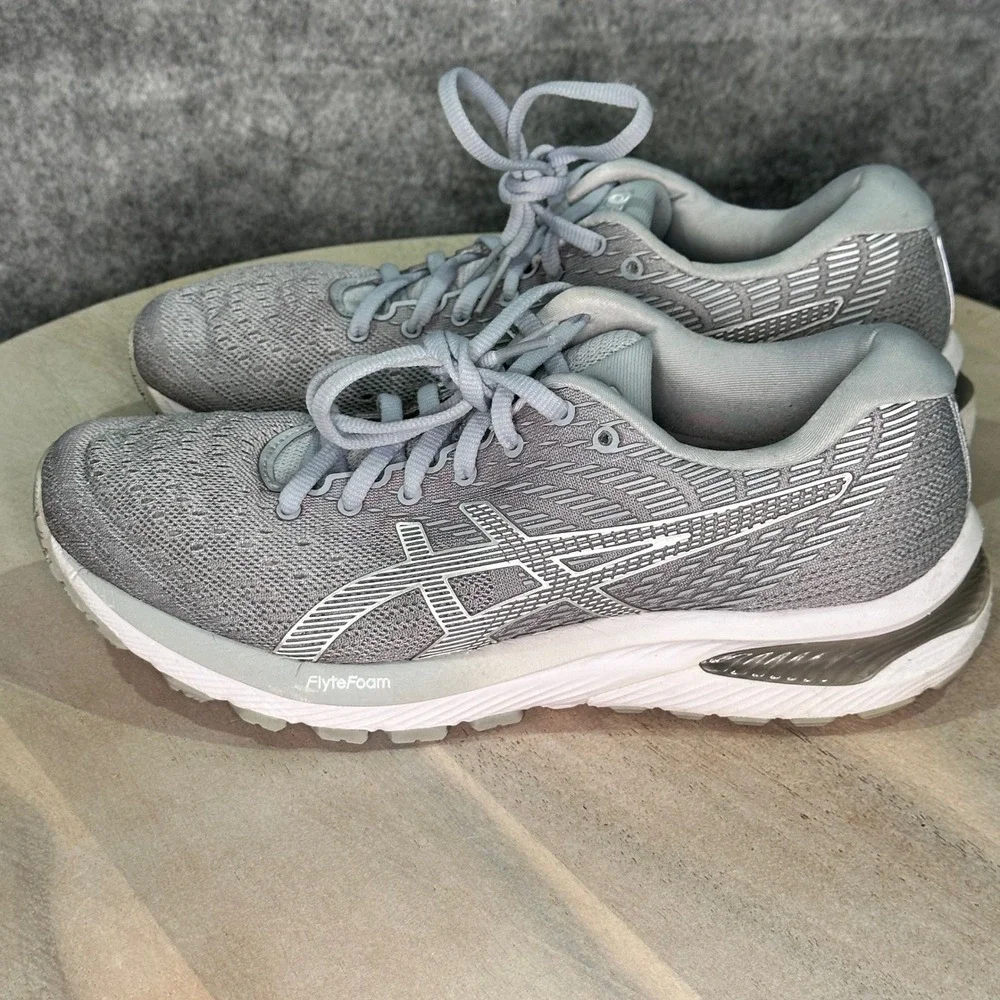 Asics Gel Cumulus 22 Piedmont Grey White Running Shoes 1012A741 Womens 9